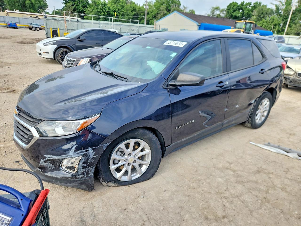 Salvage Chevrolet Equinox Image