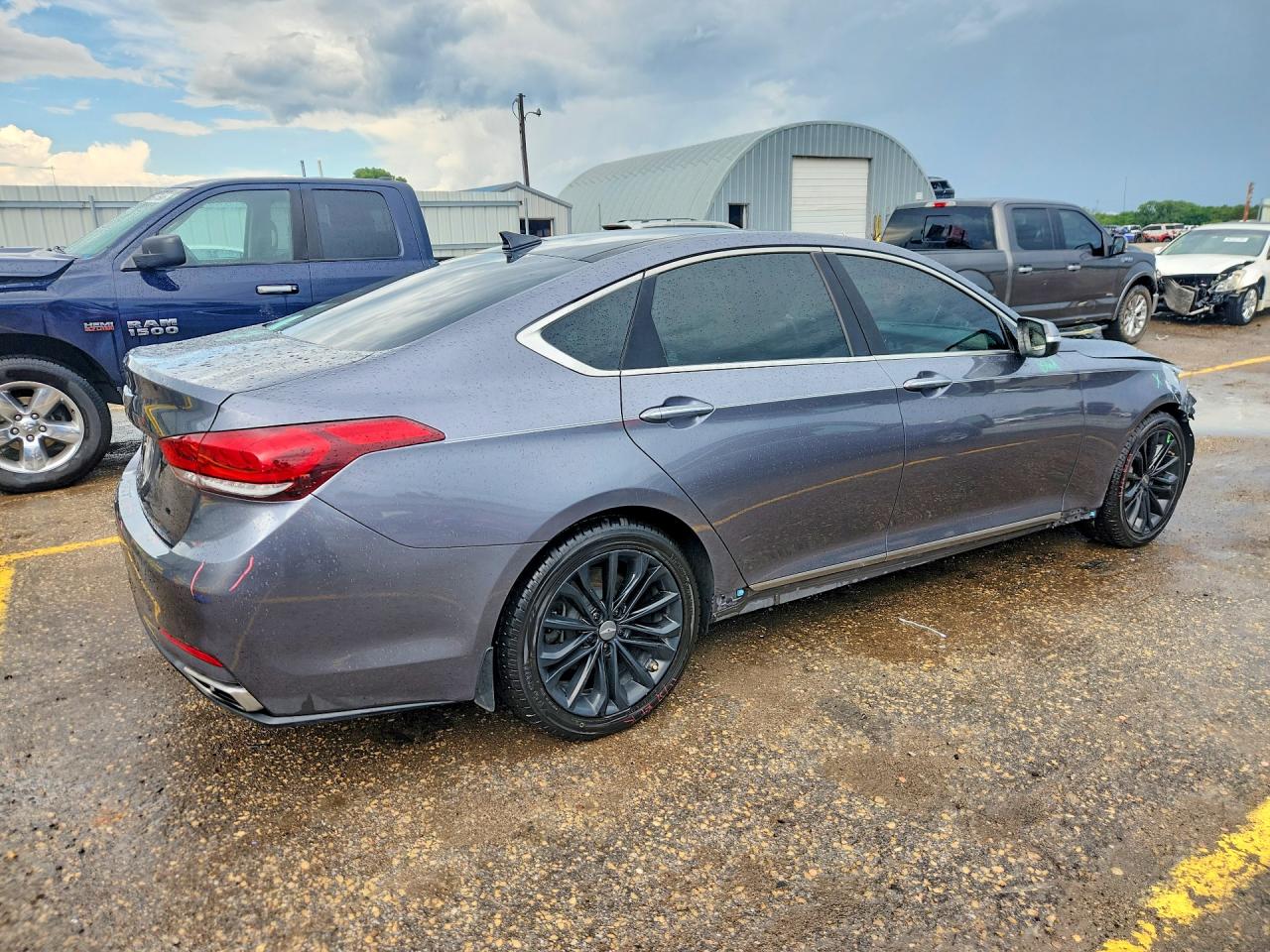 Hyundai Genesis 3.8l