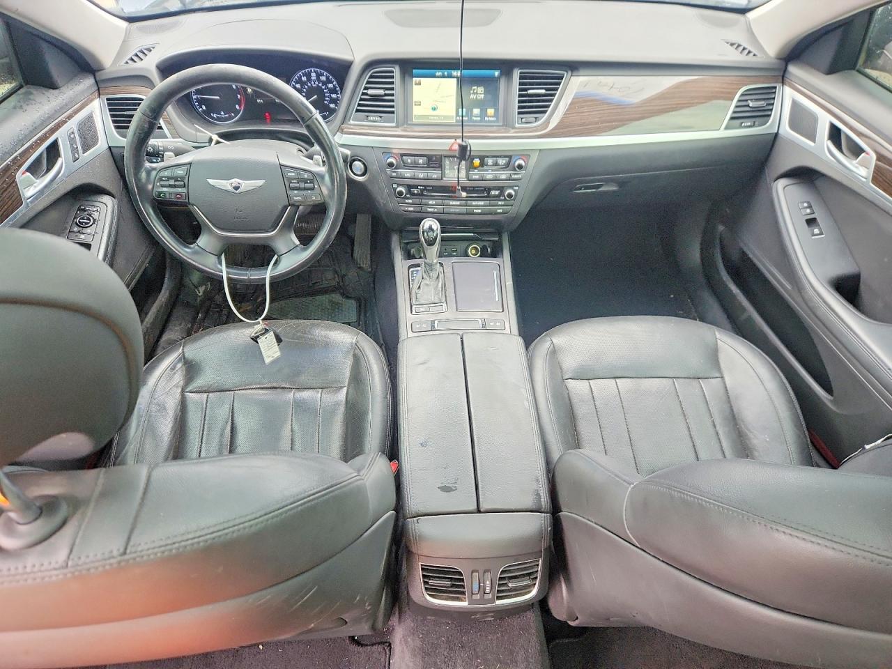 Hyundai Genesis 3.8l