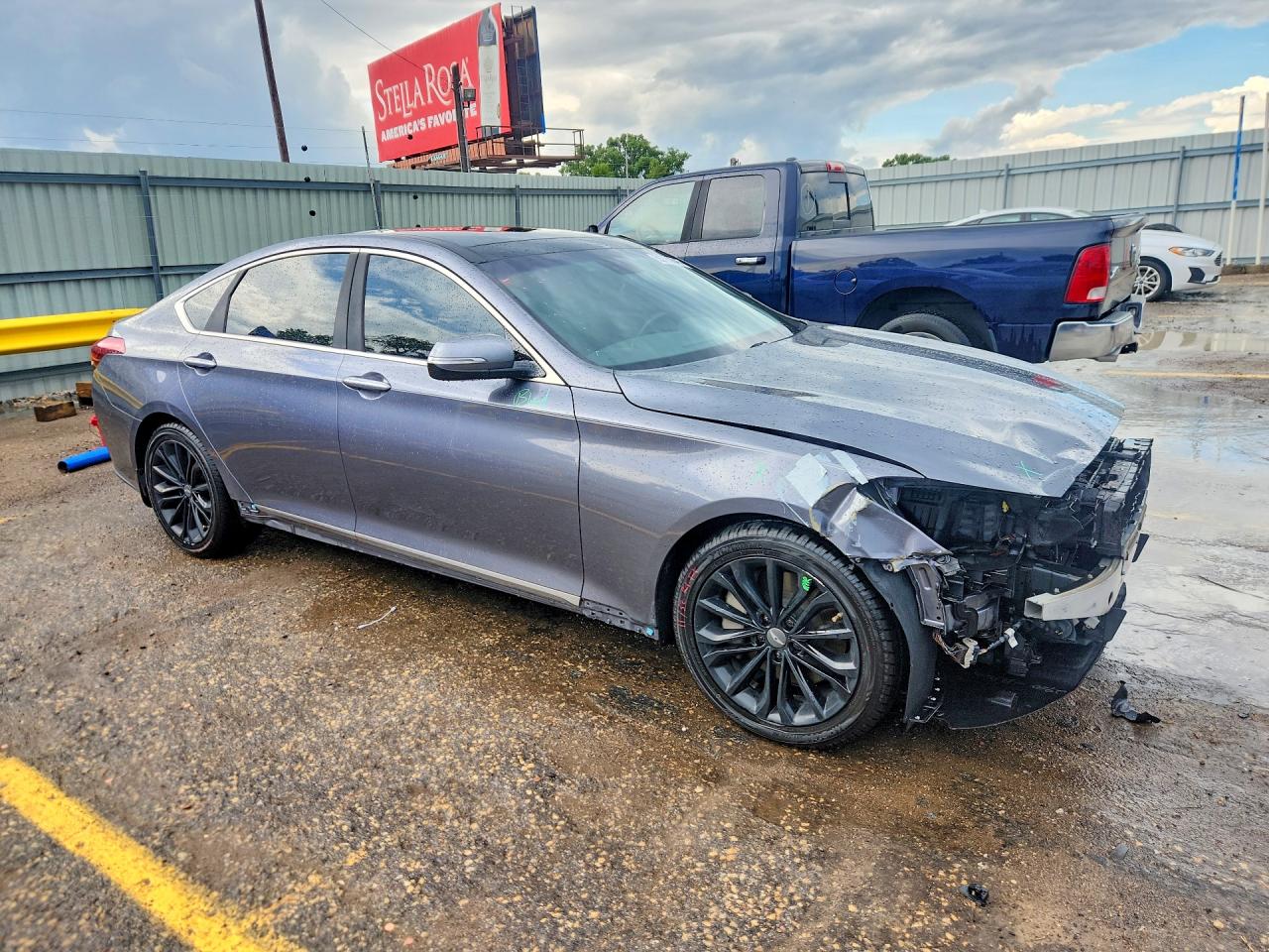 Hyundai Genesis 3.8l