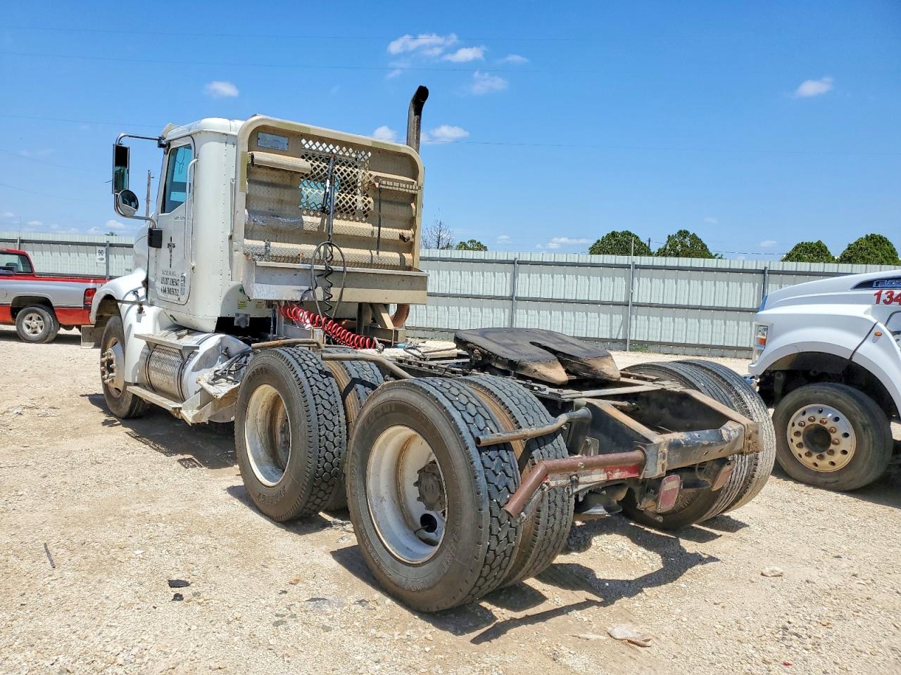 International 9200i