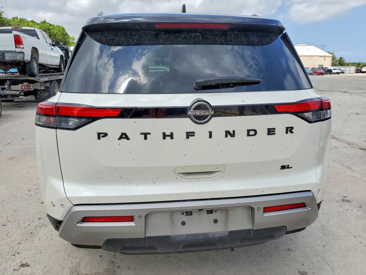 Nissan Pathfinder Sl