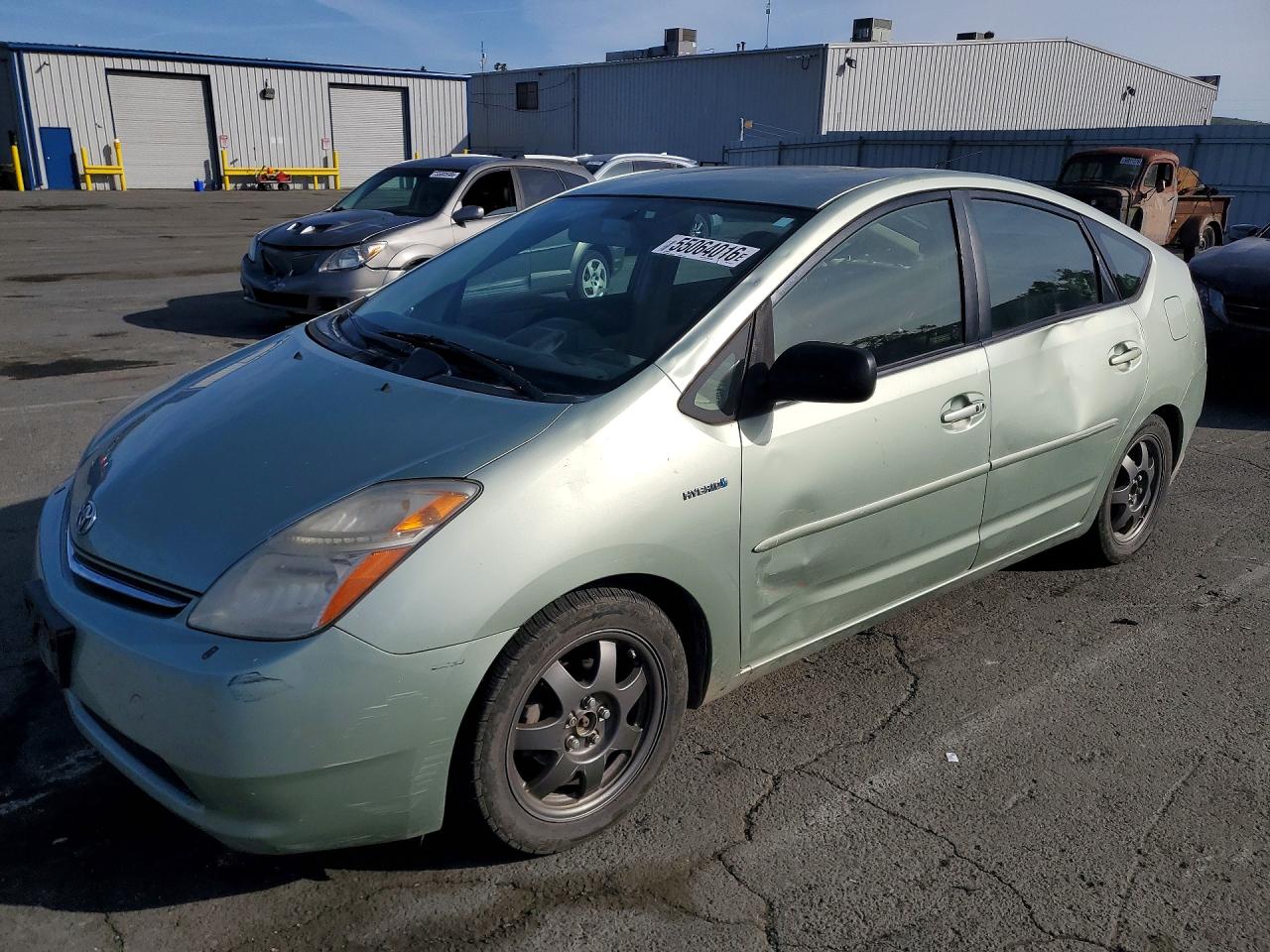 Salvage Toyota Prius Image