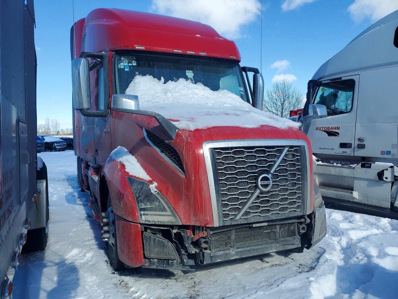 Salvage Volvo Vn Image