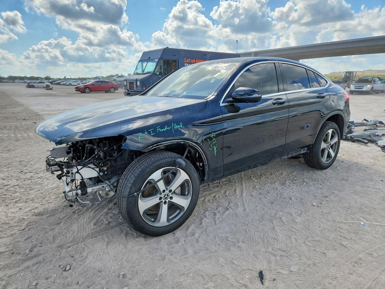 Salvage Mercedes-Benz GLC Image