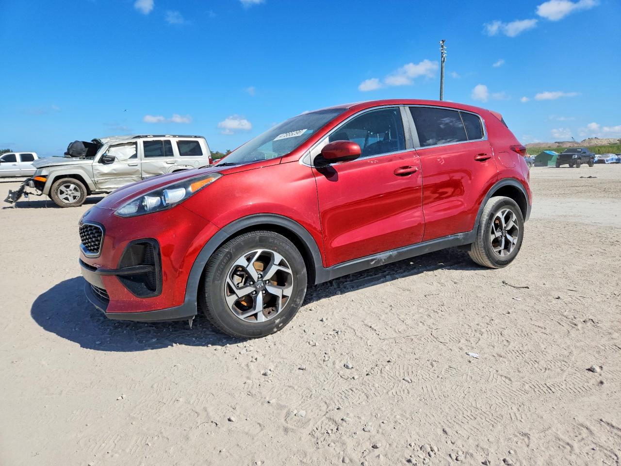 Salvage Kia Sportage Image