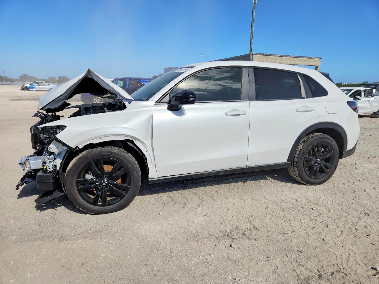Salvage Honda HR-V Image