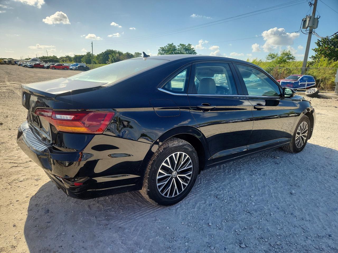 Volkswagen Jetta S