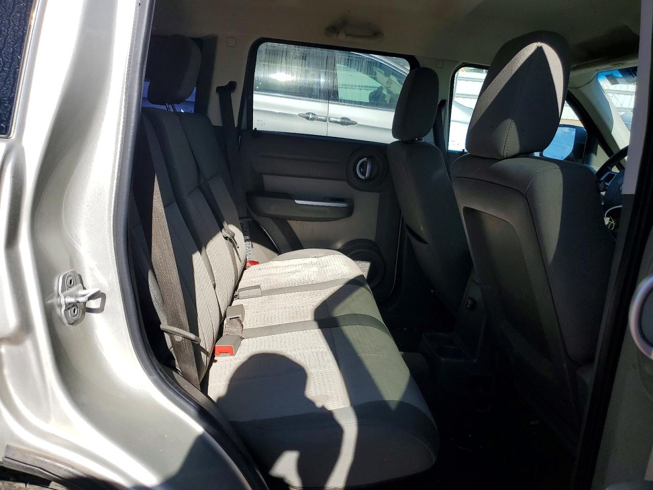 Dodge Nitro Slt