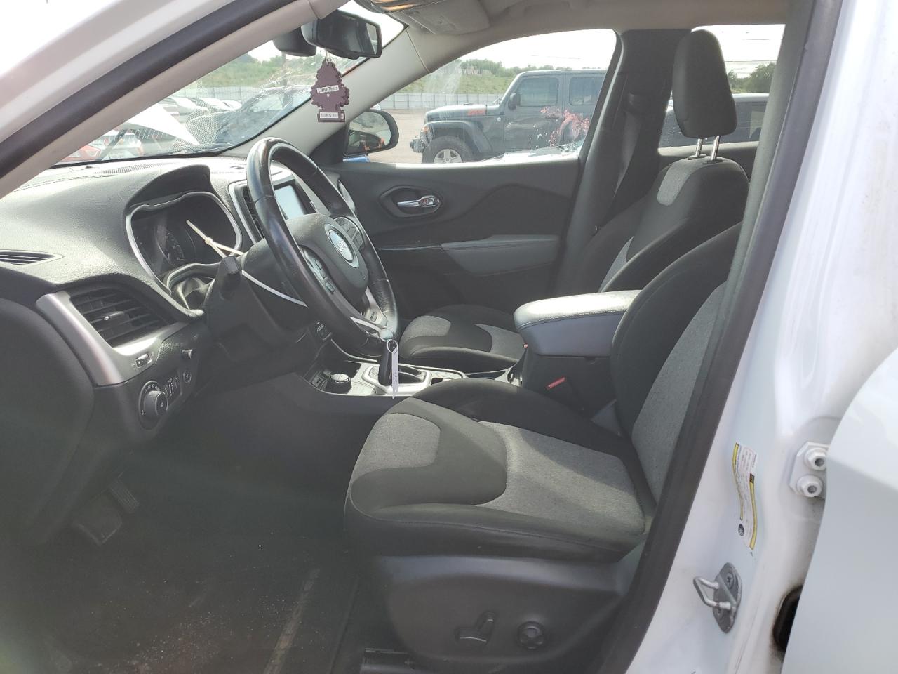 Jeep Grand Cherokee Latitude