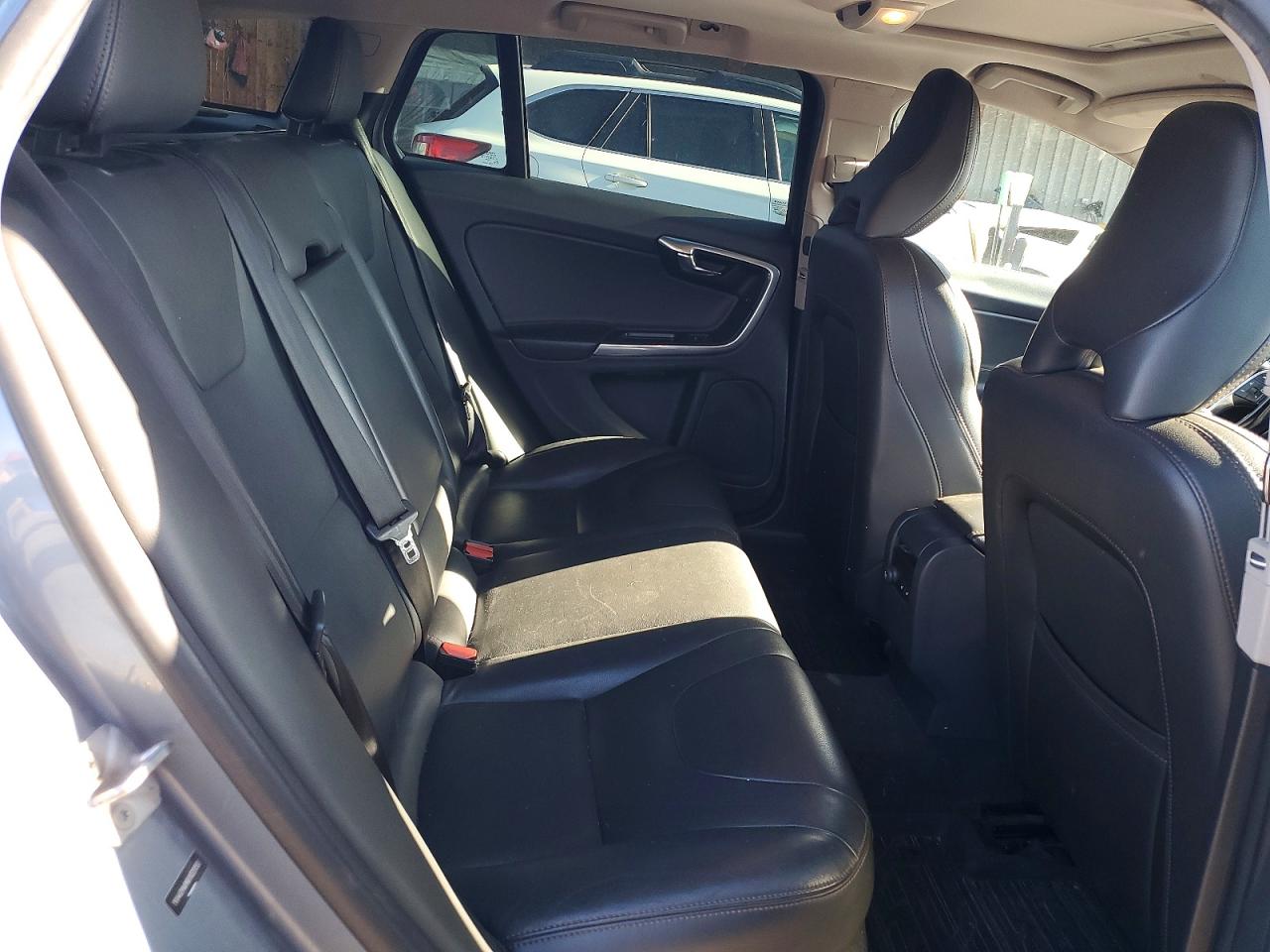 Volvo V60 Platinum