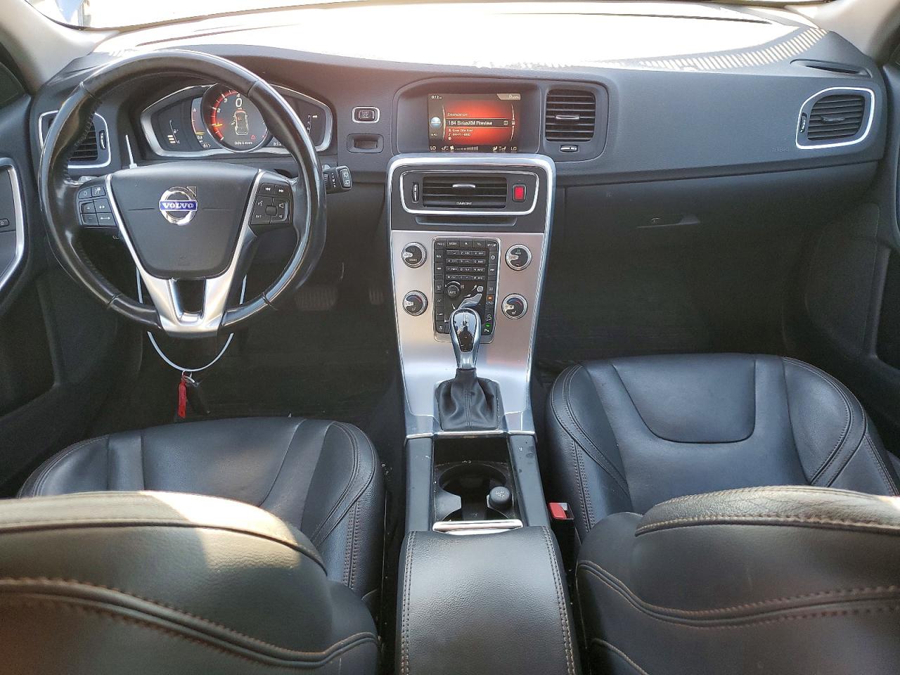 Volvo V60 Platinum
