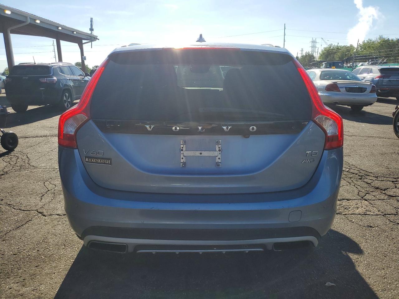 Volvo V60 Platinum
