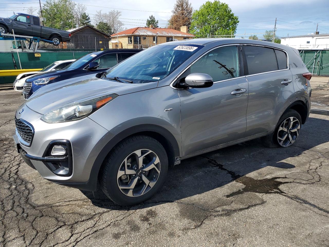 Salvage Kia Sportage Image