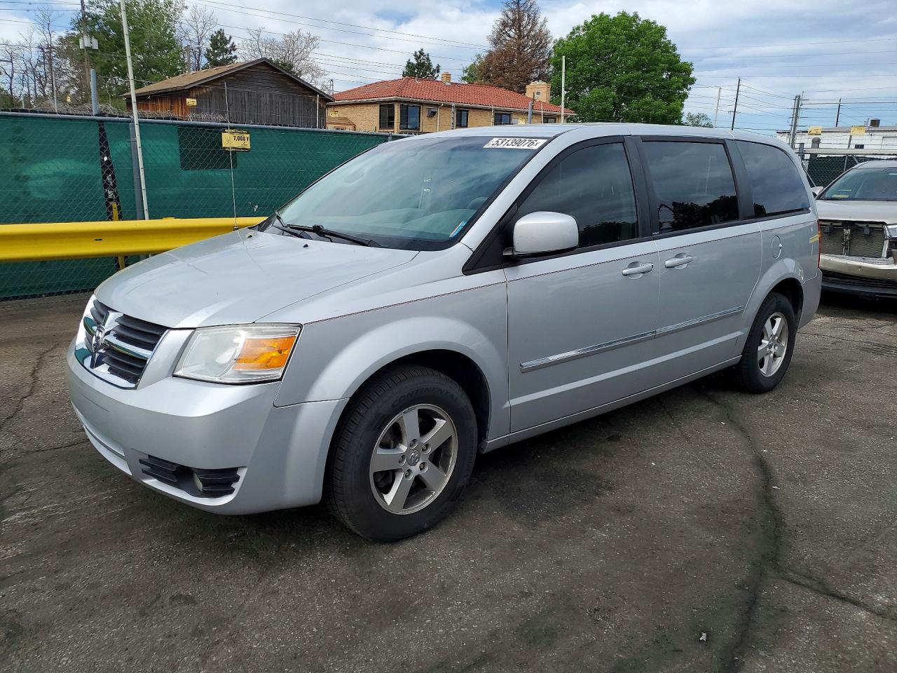 Salvage Dodge Caravan Image