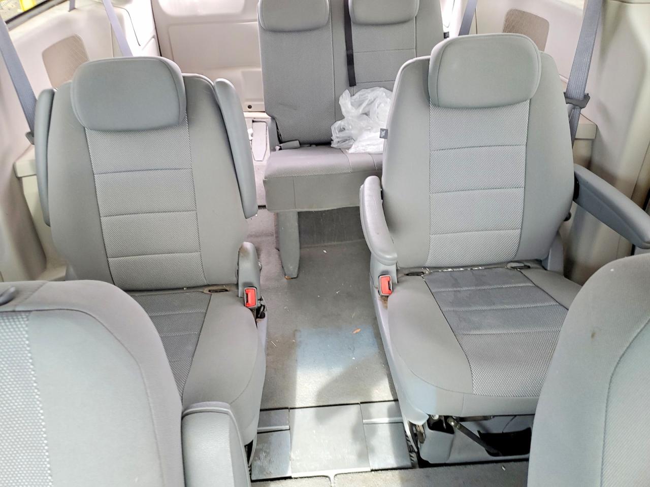 Dodge Caravan Sxt