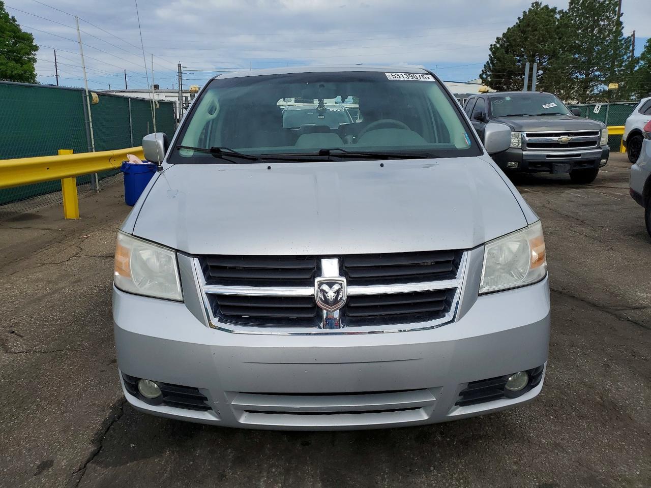 Dodge Caravan Sxt