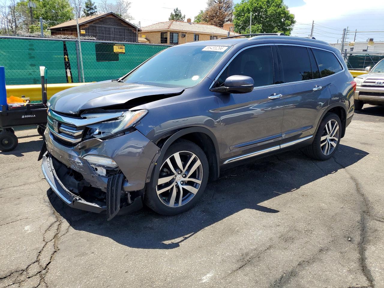 Salvage Honda Pilot Image