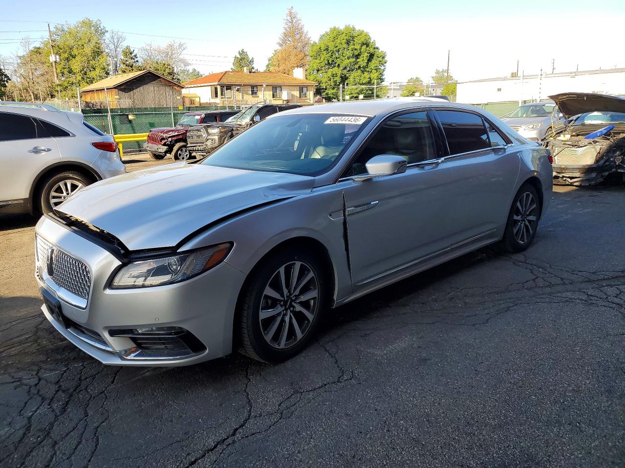 Salvage Lincoln Continental Image