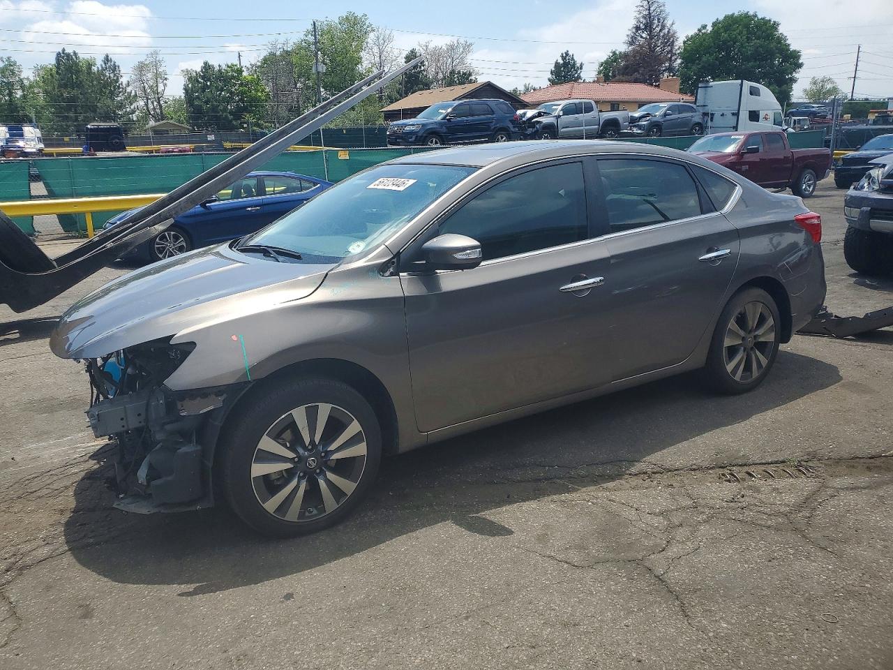 Salvage Nissan Sentra Image
