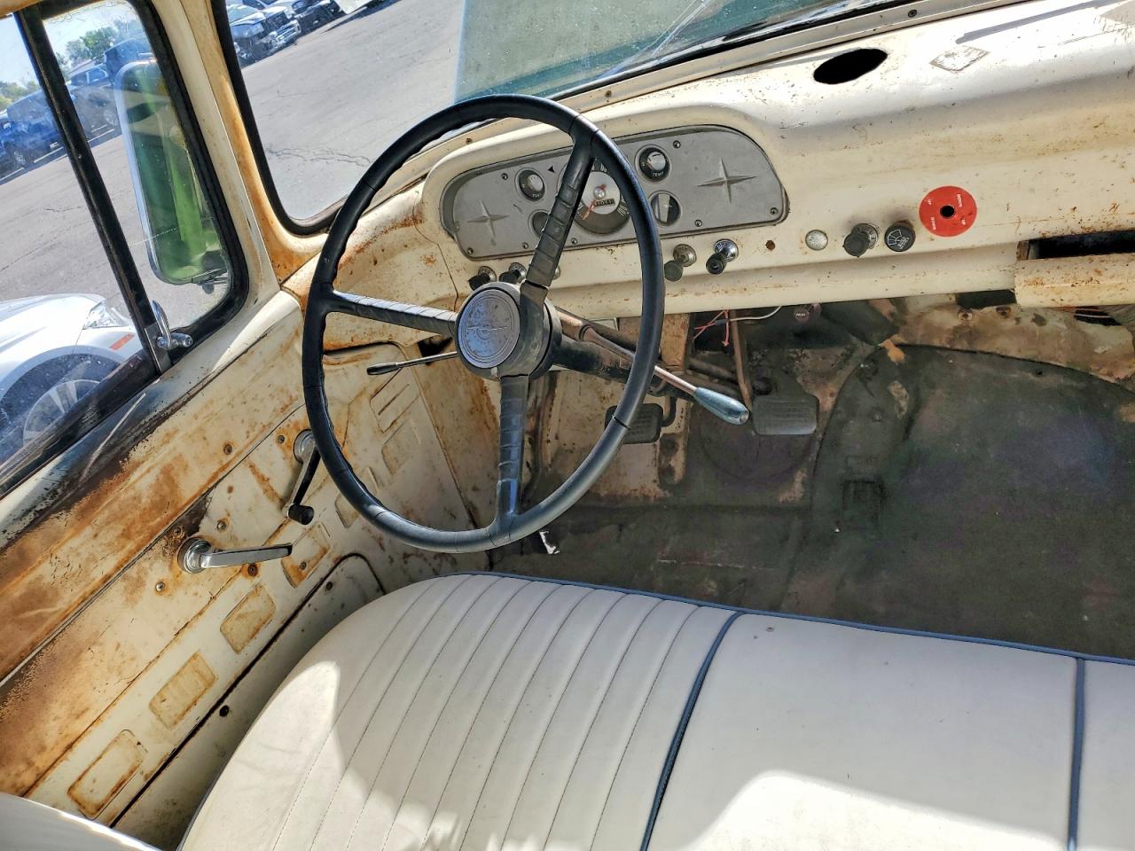 Ford F-100