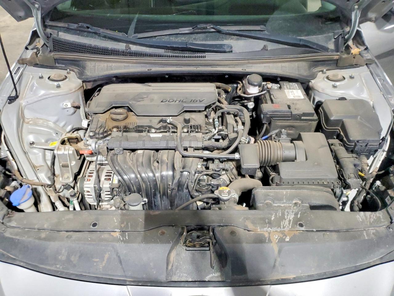 Hyundai ELANTRA Sel