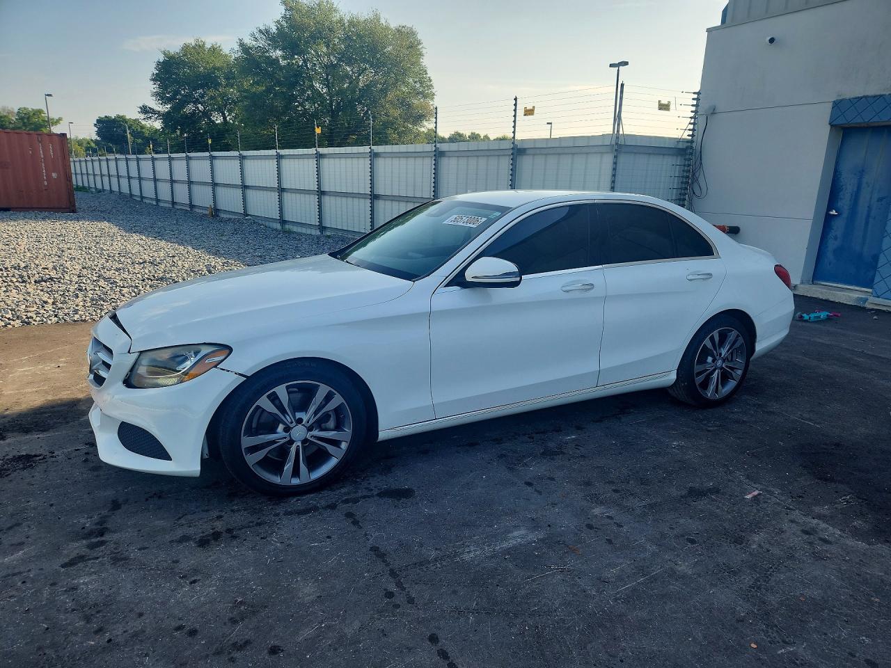 Salvage Mercedes-Benz C-Class Image