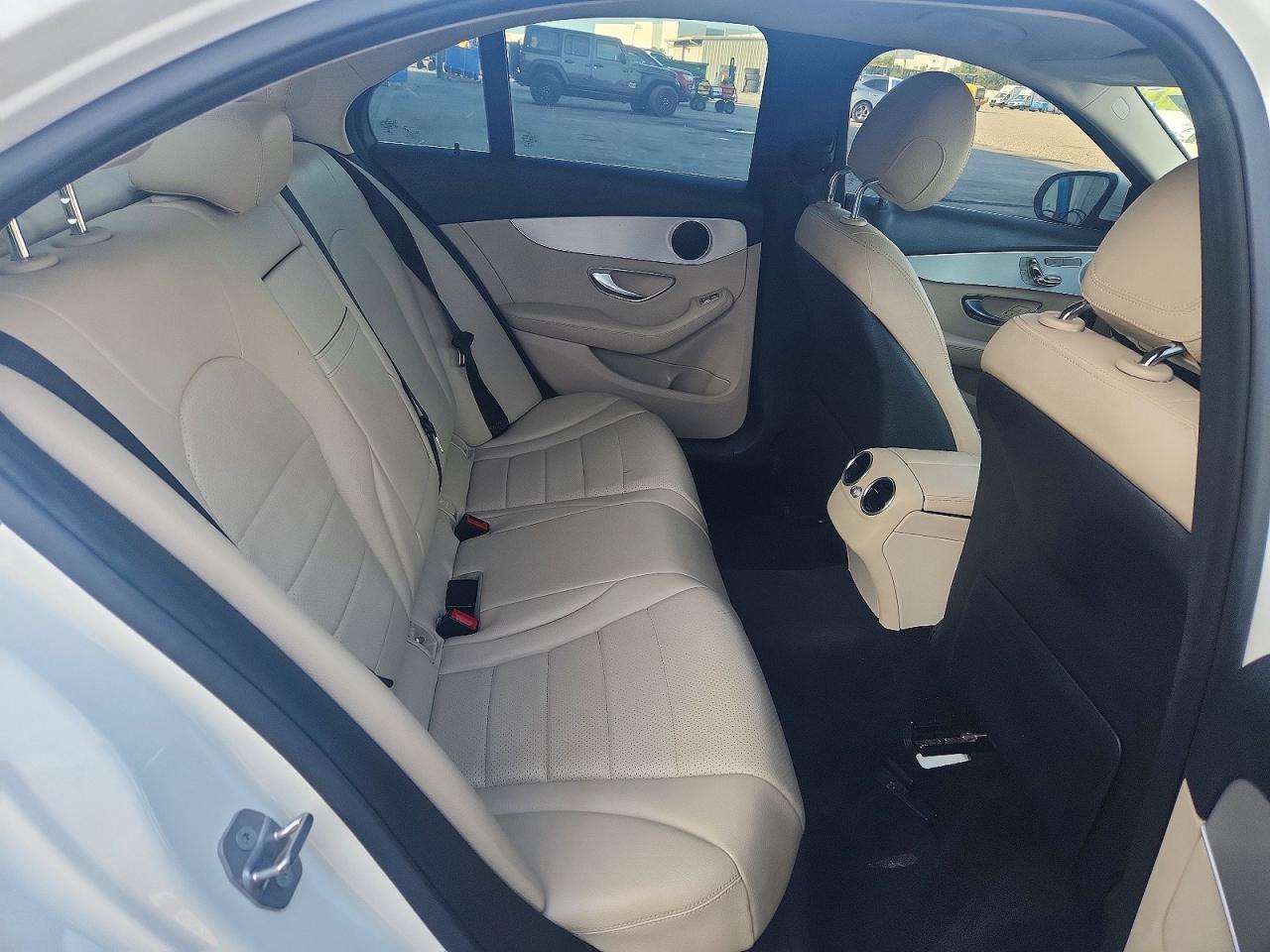 Mercedes-Benz C-Class 300
