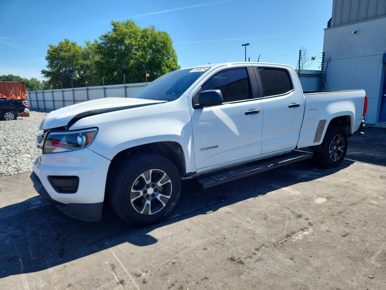 Salvage Chevrolet Colorado Image
