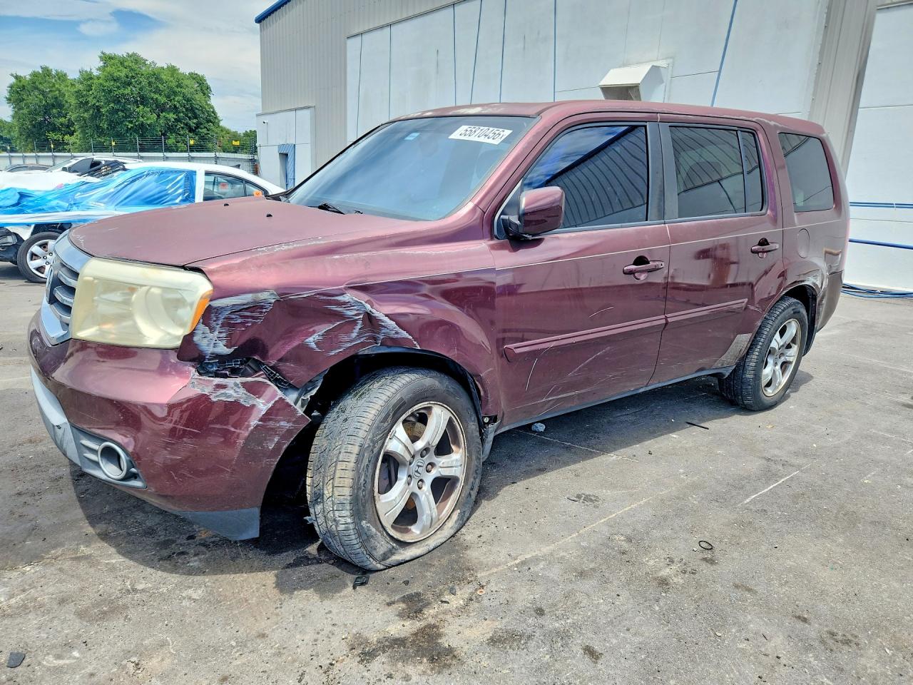Salvage Honda Pilot Image