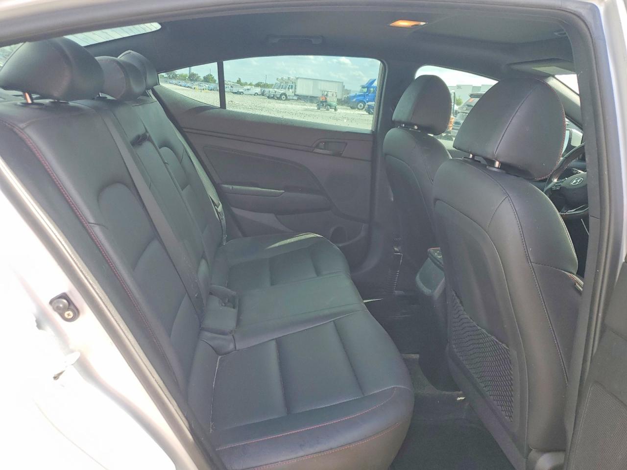 Hyundai ELANTRA Sport