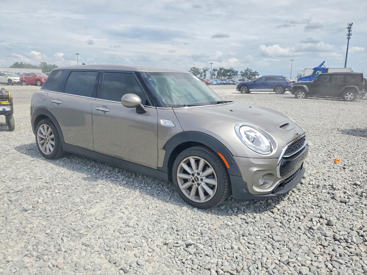 MINI Cooper S Clubman