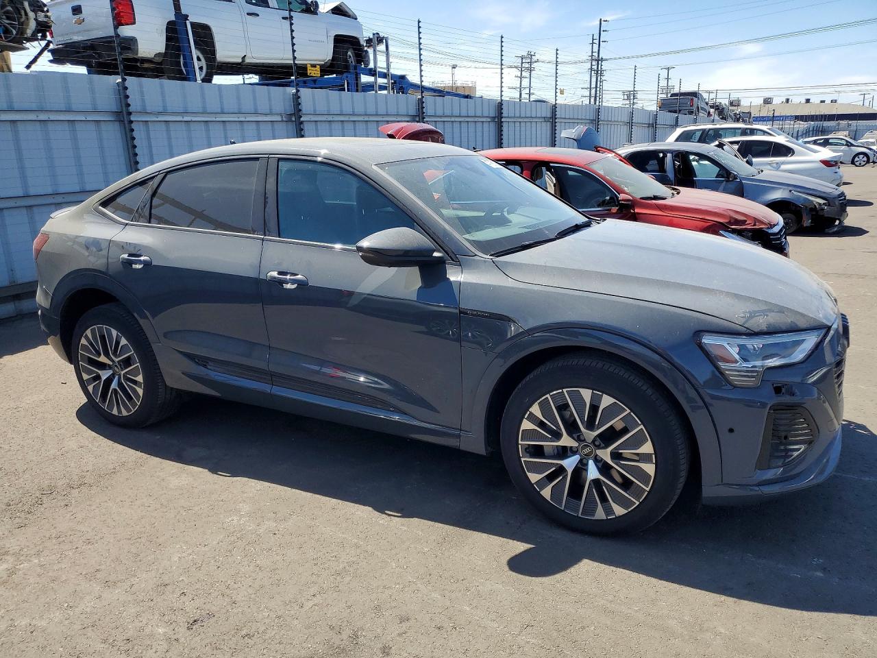 Audi Q8 Sportback Premium Plus