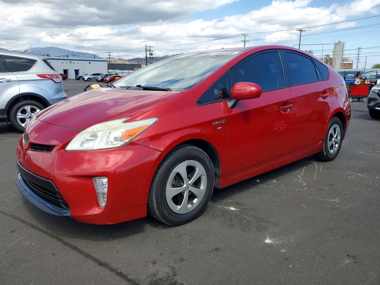 Salvage Toyota Prius Image
