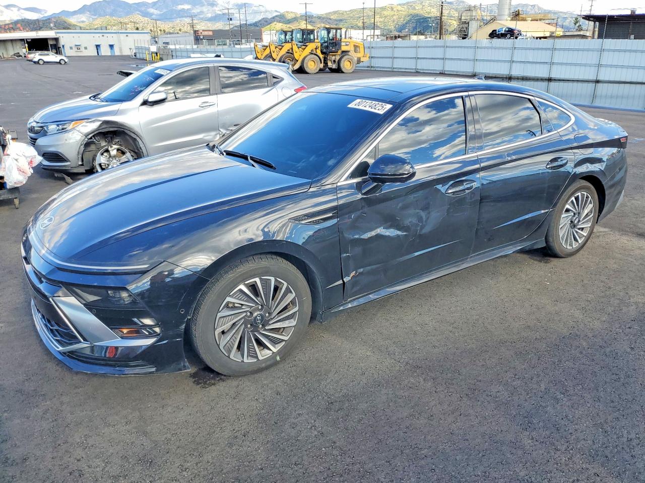 Salvage Hyundai SONATA Image