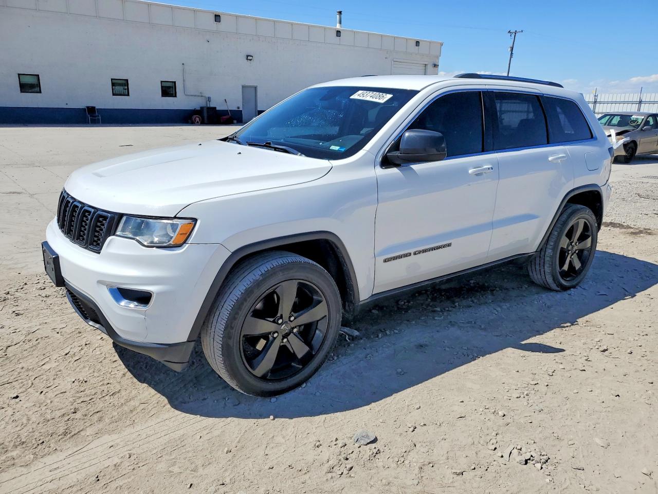 Salvage Jeep Cherokee Image