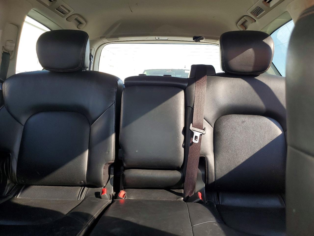Nissan Armada Sl