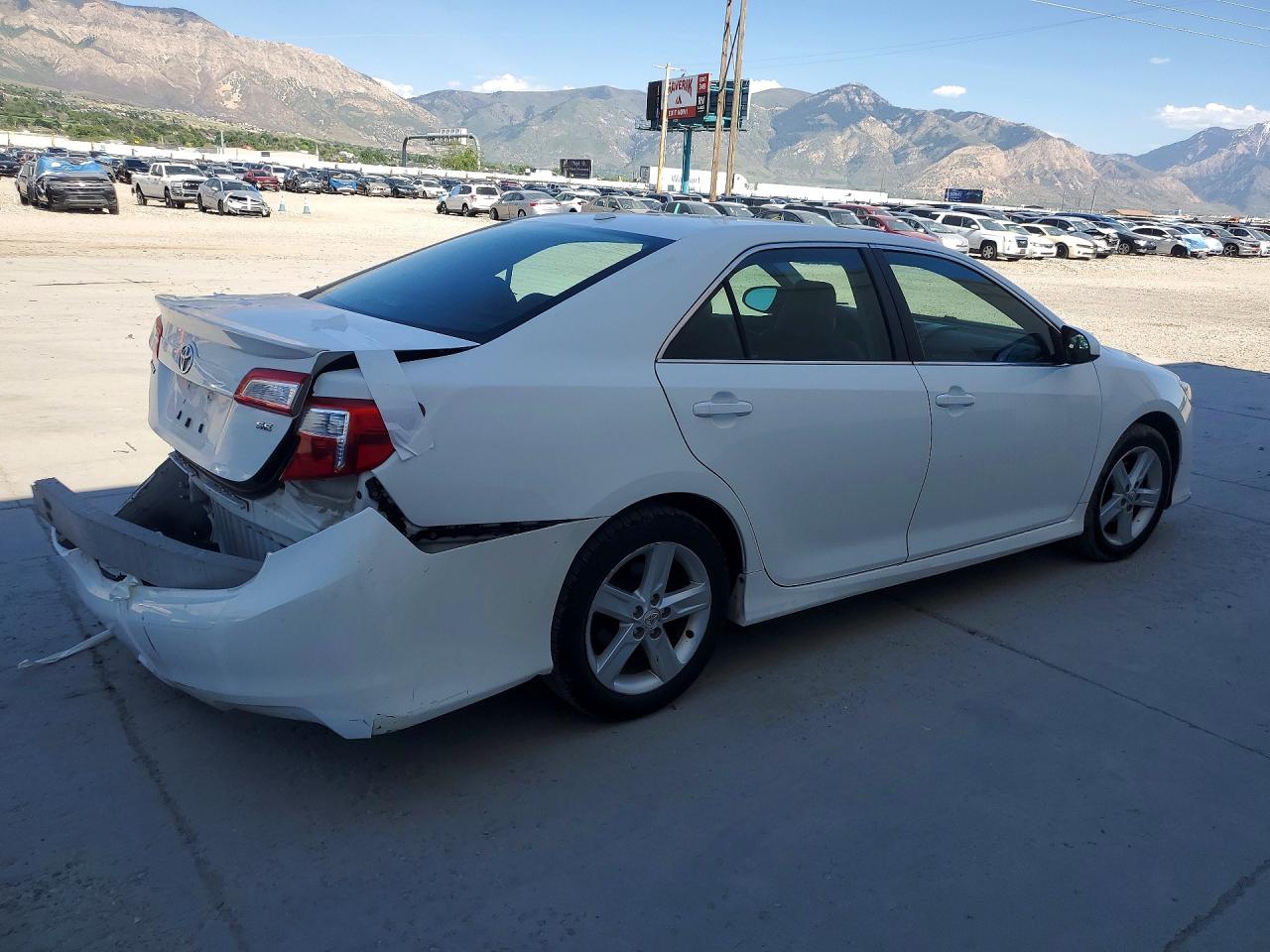 Toyota Camry Se