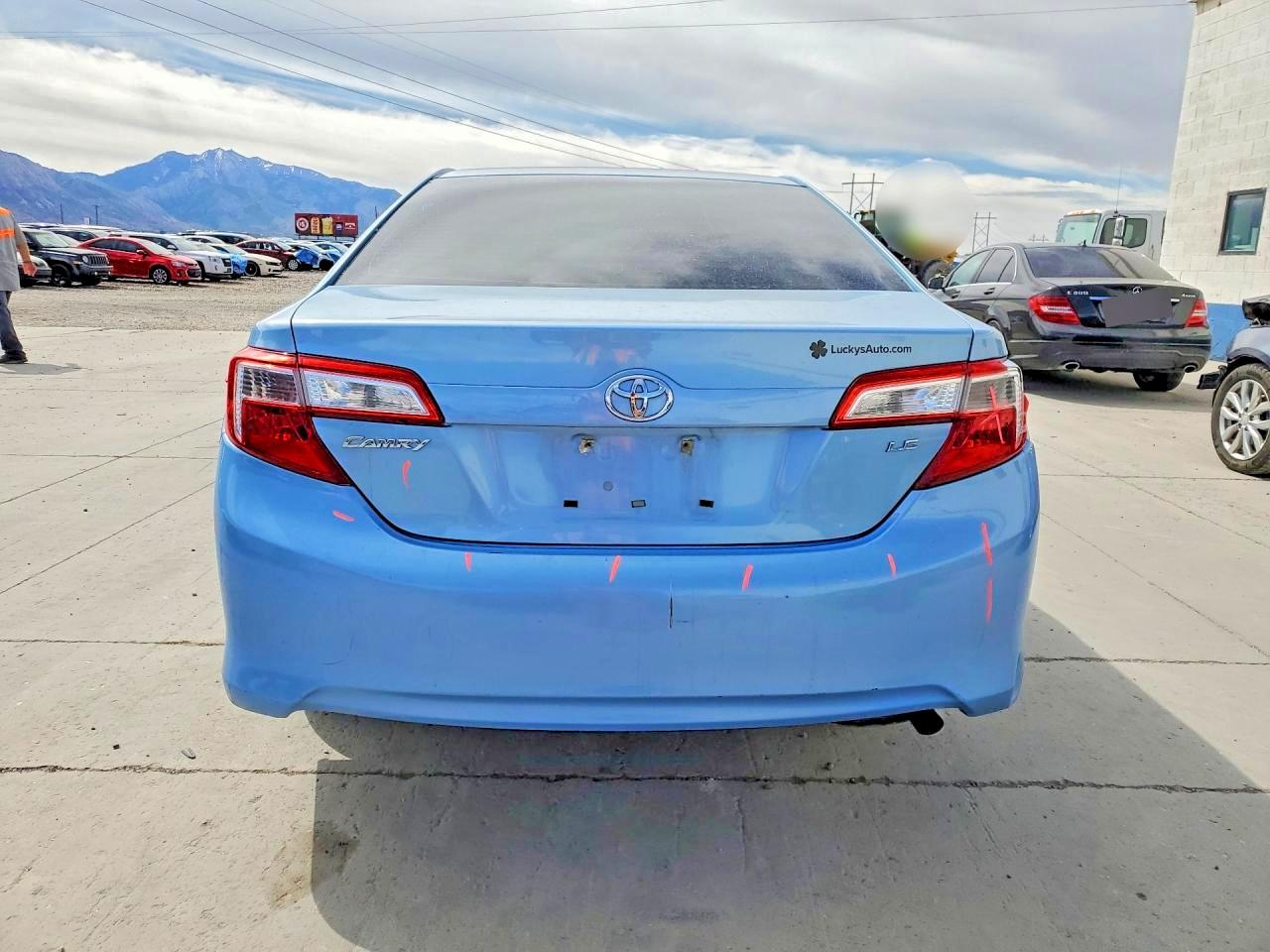 Toyota Camry Le