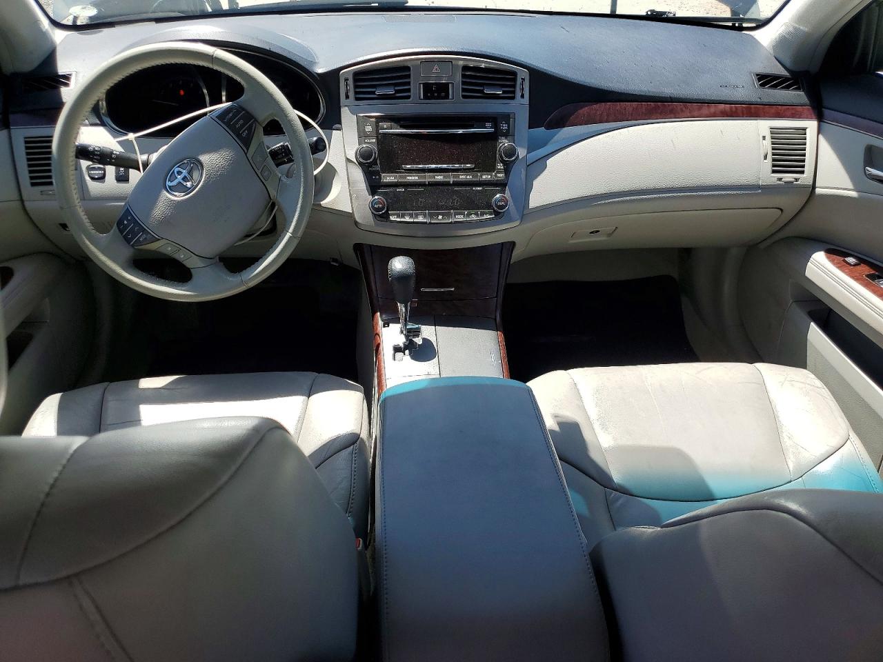 Toyota Avalon Base
