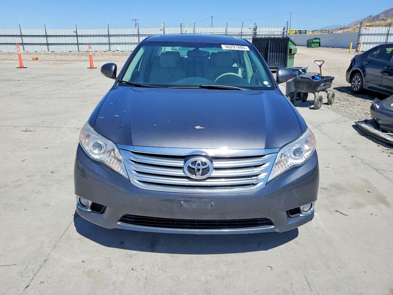 Toyota Avalon Base