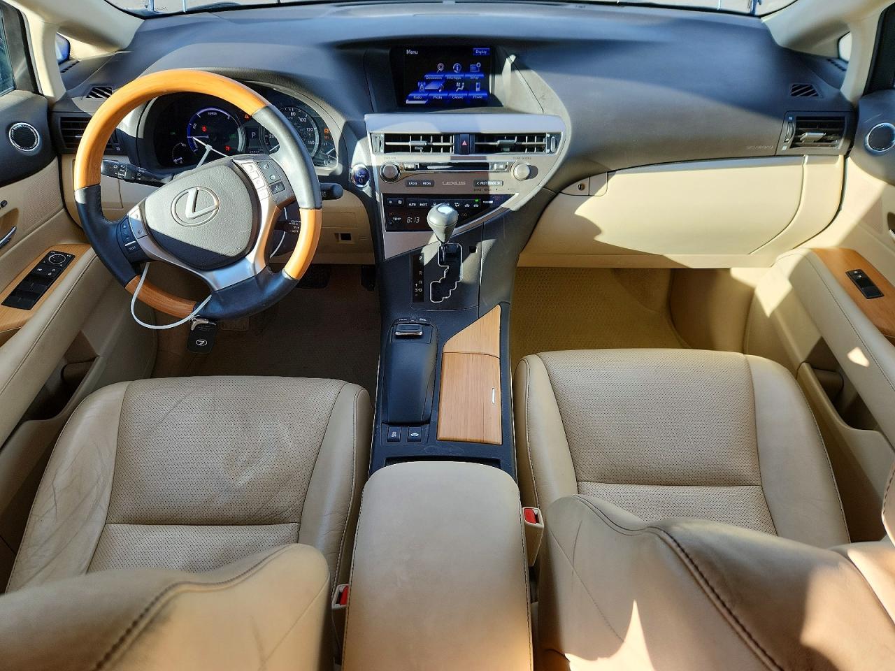 Lexus RX Base