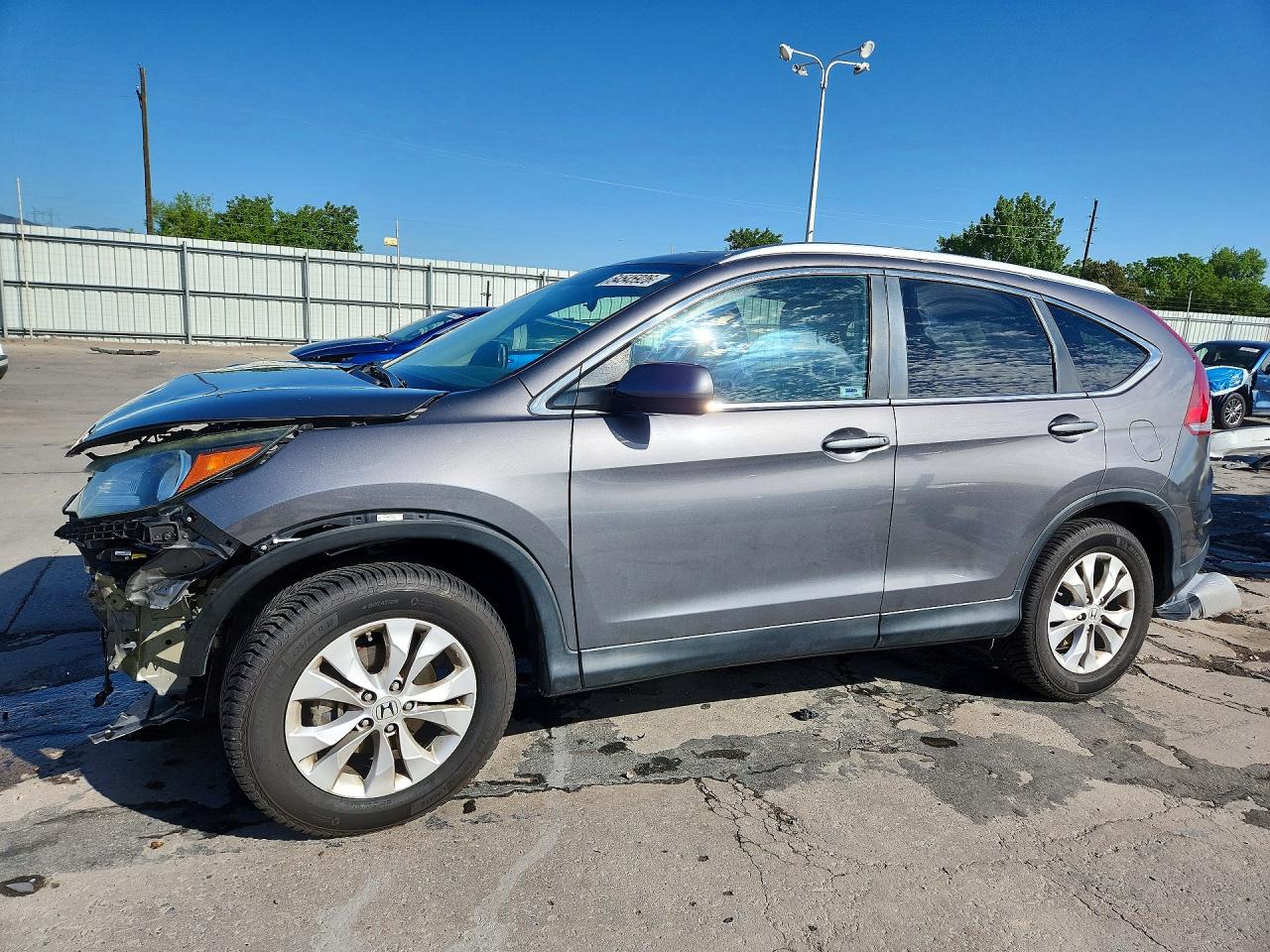 Salvage Honda Crv Image