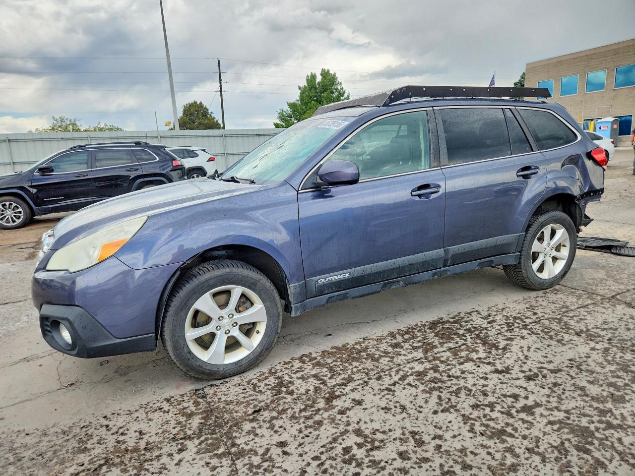 Salvage Subaru Outback Image
