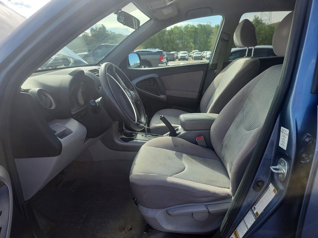 Toyota RAV4 Base