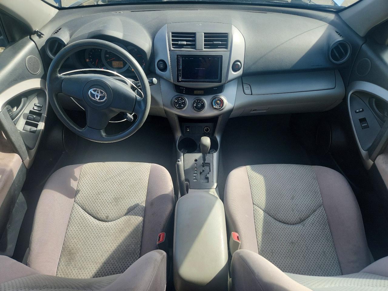 Toyota RAV4 Base