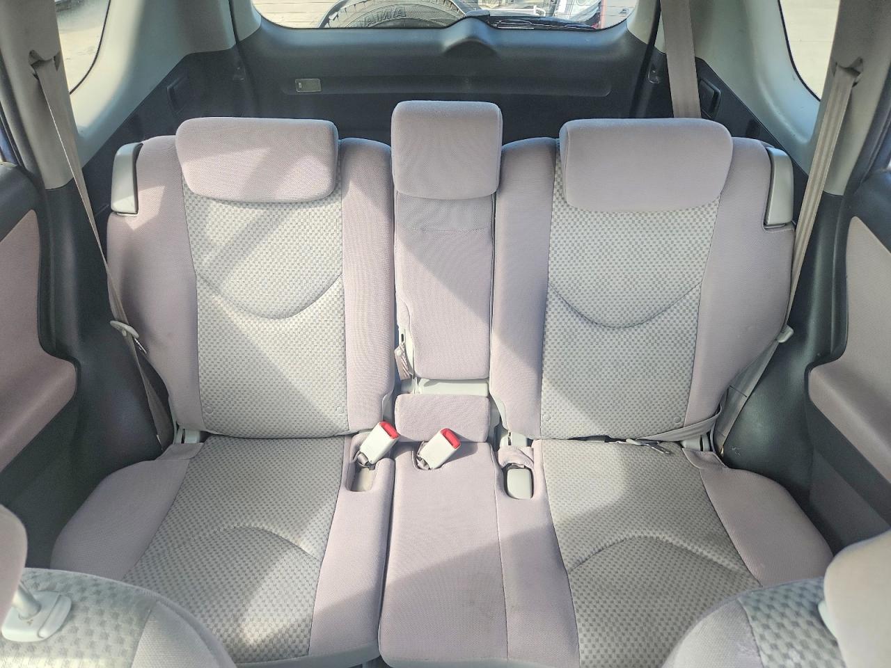 Toyota RAV4 Base