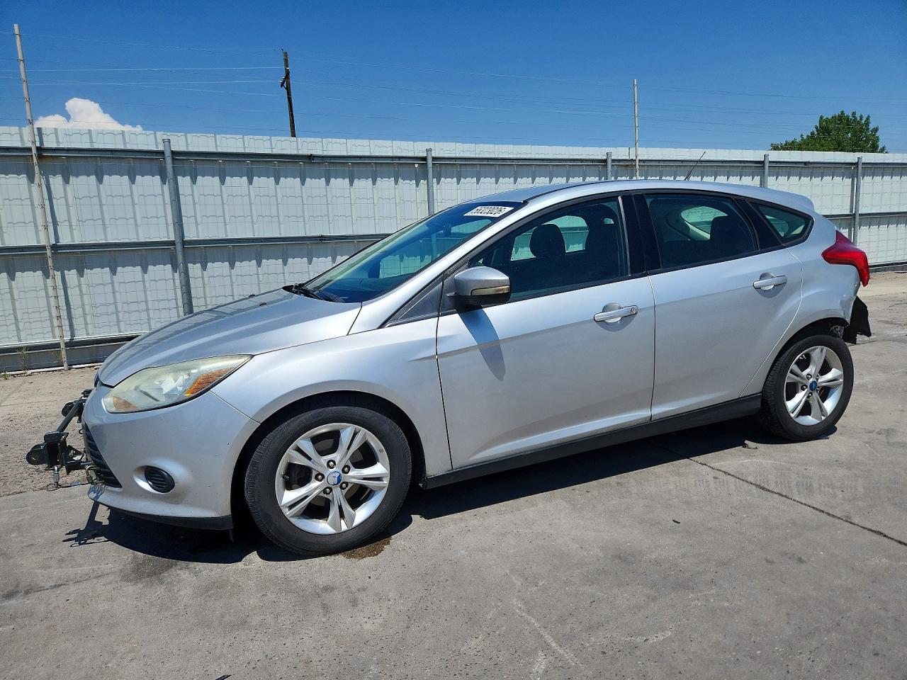 Salvage Ford Focus Image