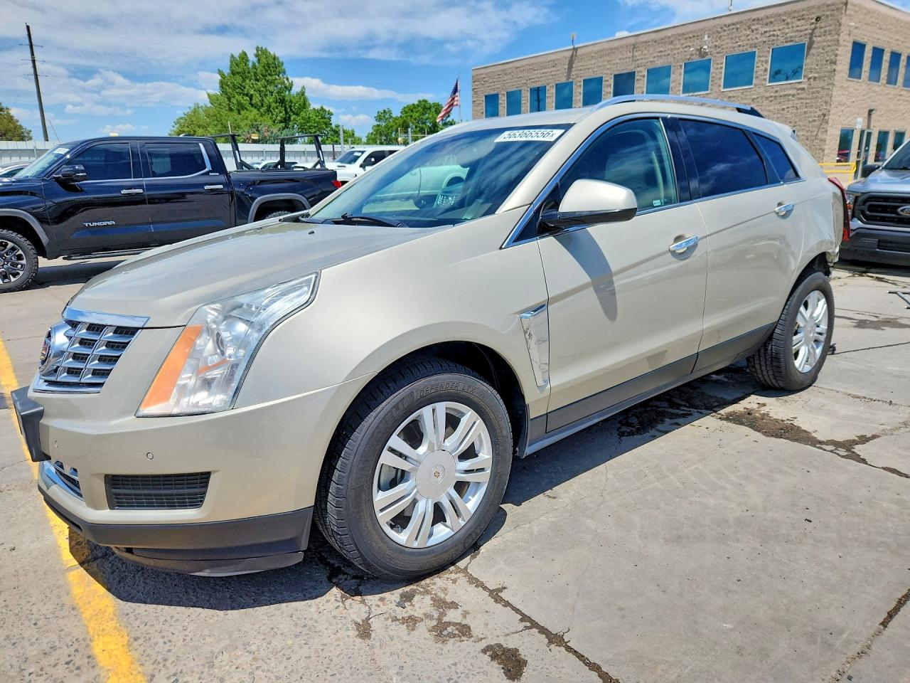 Salvage Cadillac SRX Image