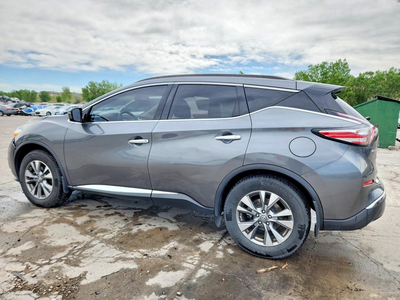 Nissan Murano Sv